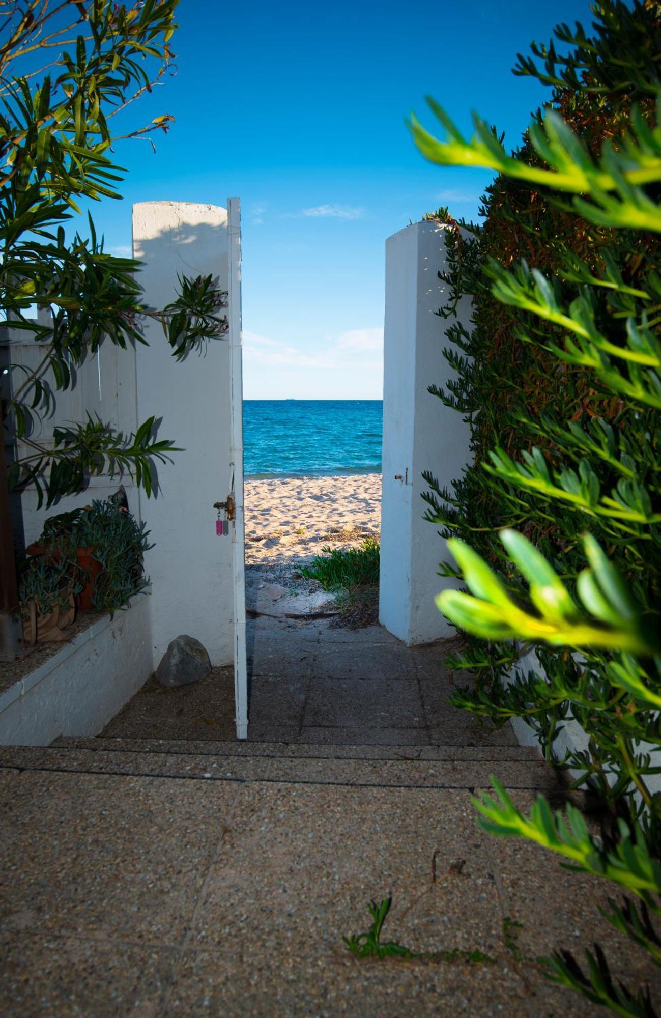 Villa By The Beach Sant'Andrea  Εξωτερικό φωτογραφία